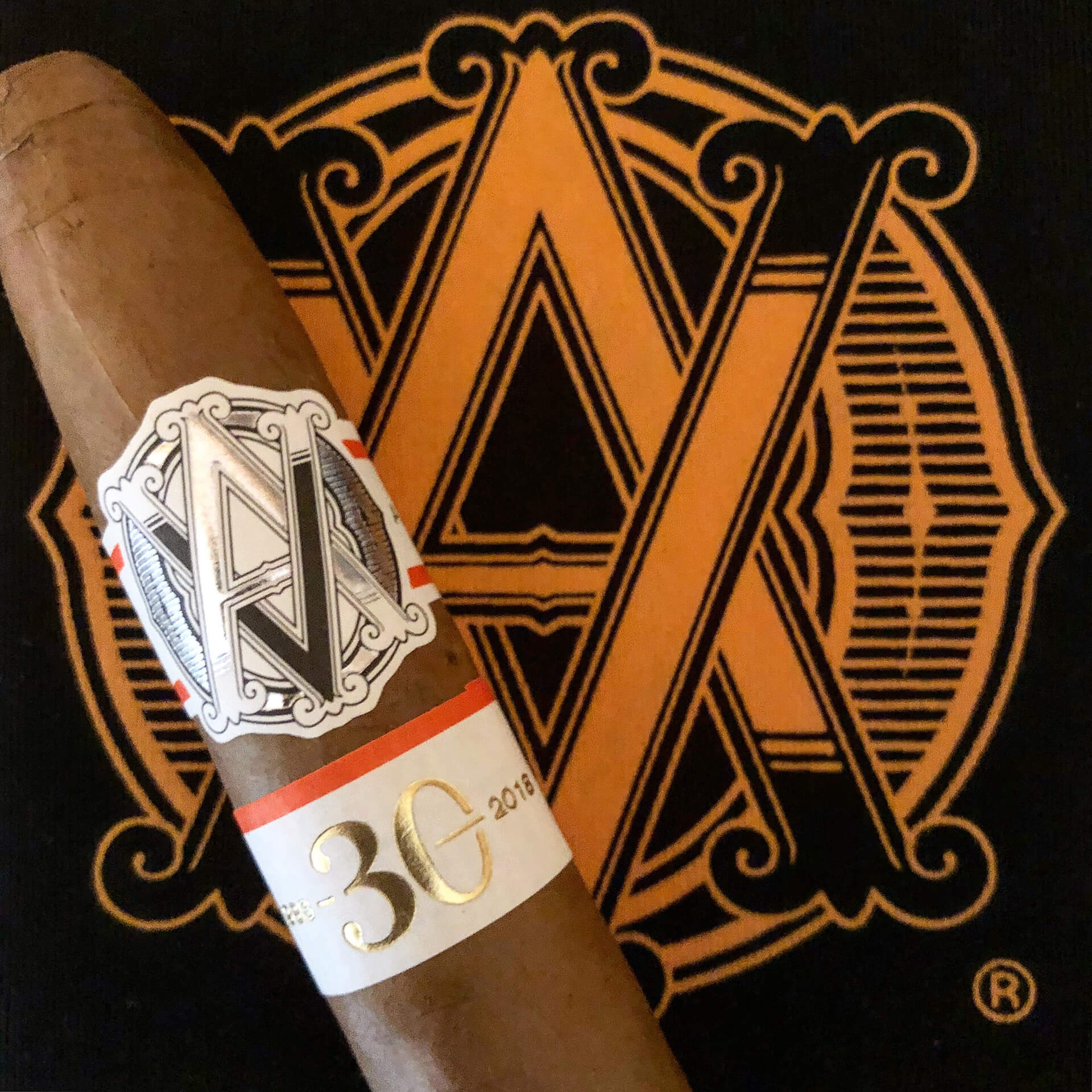 Tonight’s Avo Cigars and Camacho Cigars Event may not officially start until 6pm, but I just can’t wait that long to smoke one of these magical little gems. So, I shall start this fine Thursday morning with this Avo 22 limited 30th. Mmmmm Gooood. ☀️😎💨. #avo22limited30th #Avo22 #AvoCigars #AvoGoodness #AvoCigarLover